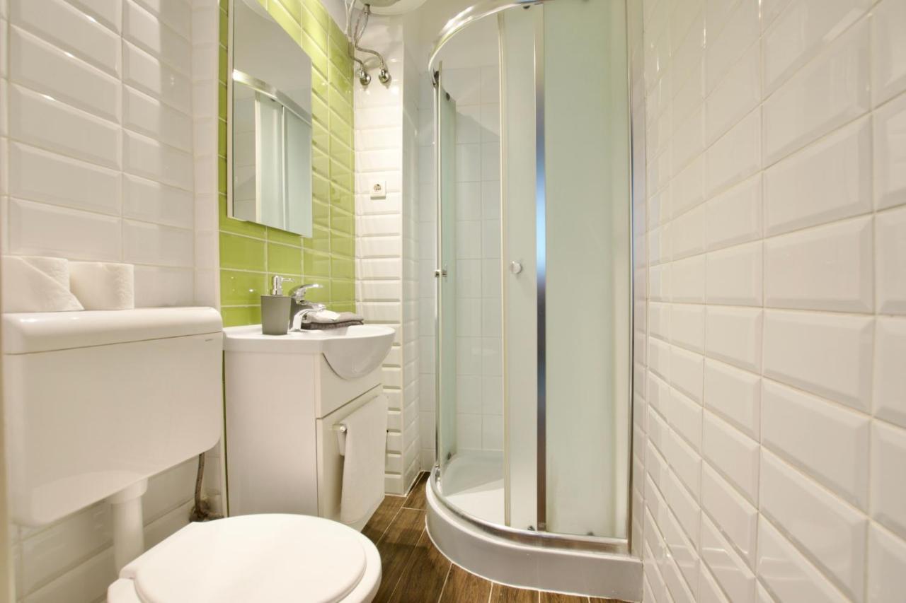 Standard Apartment By Hi5 - Center Of City Center Boedapest Buitenkant foto